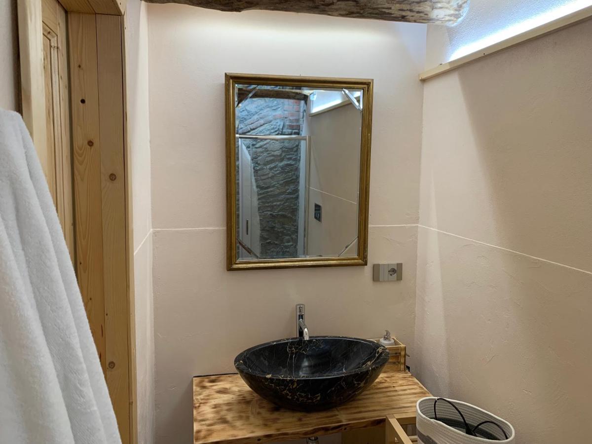 Rock & Wood - Apartment & Room La Spezia Bagian luar foto